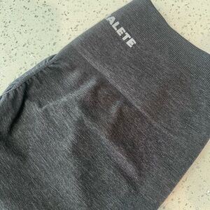 Alphalete Amplify Charcoal Grey Medium